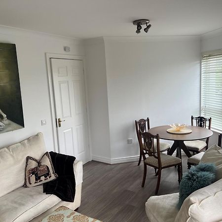 Cosy 2 Double Bed Apartment Swords Luaran gambar