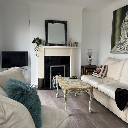 Cosy 2 Double Bed Apartment Swords Luaran gambar